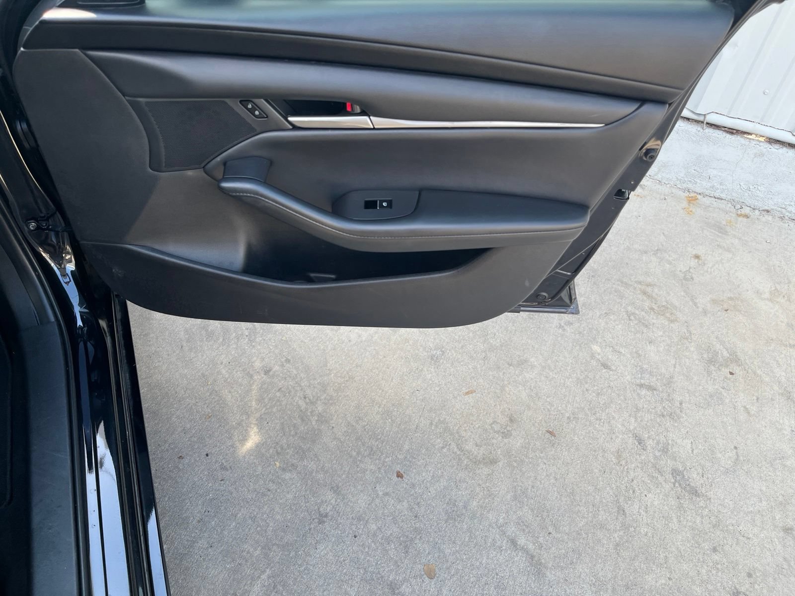 Used 2023 MAZDA MAZDA3 s FWD image 18