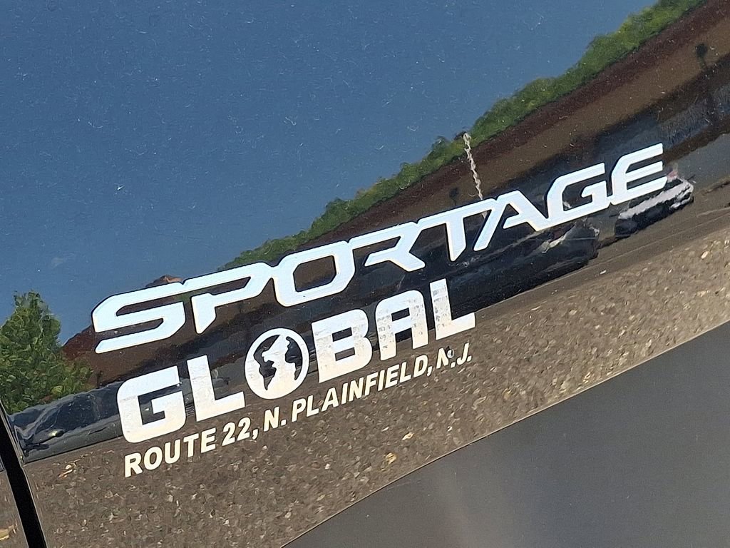 Used 2023 Kia Sportage LX AWD/4WD image 32
