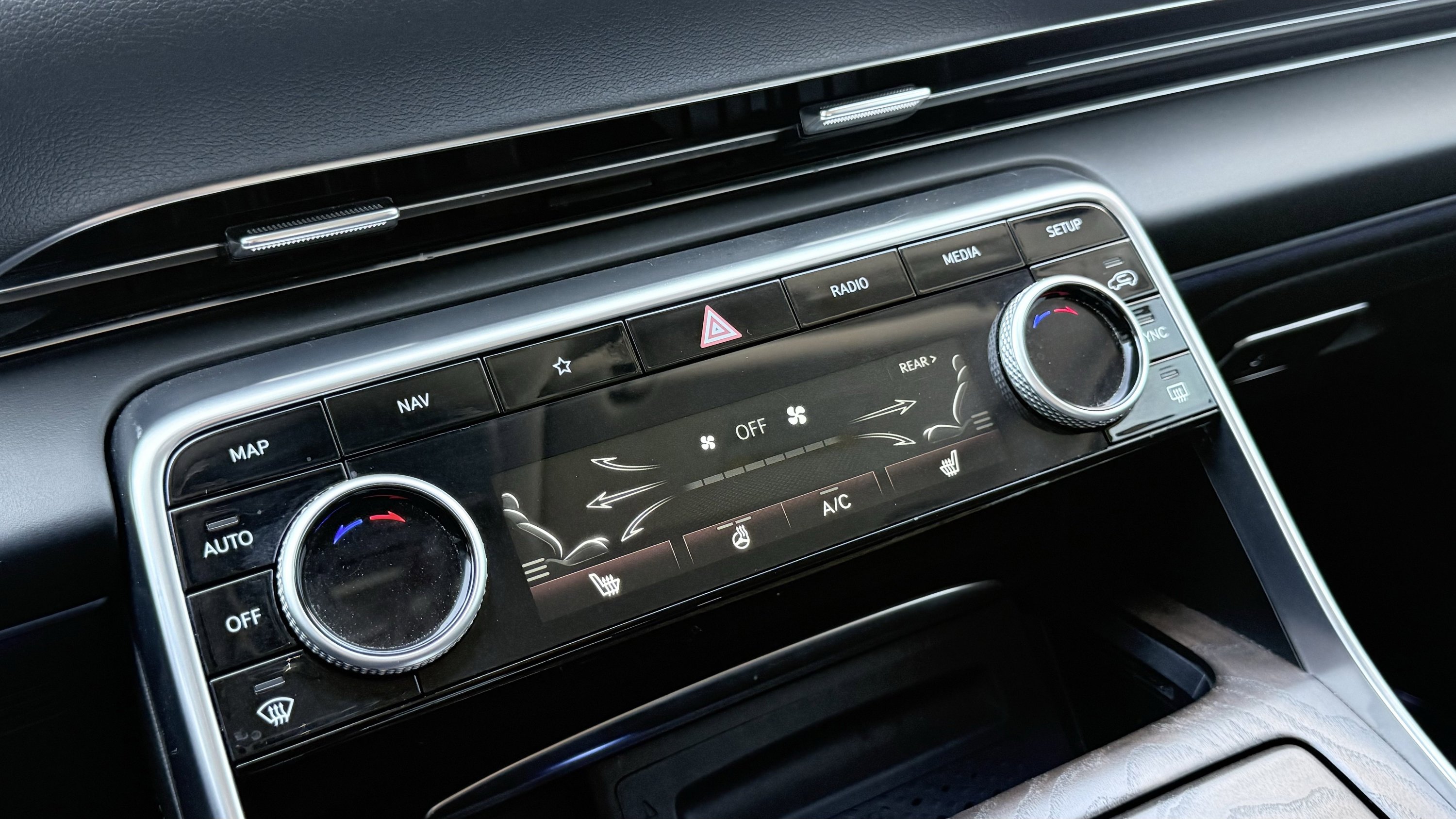 Used 2024 Genesis GV80 2.5T AWD/4WD image 60