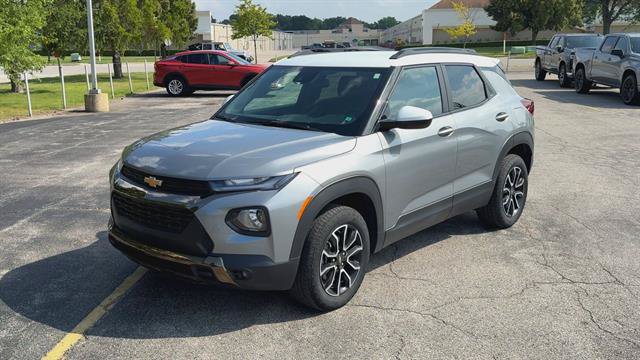Certified 2023 Chevrolet TrailBlazer ACTIV w/ Convenience Package AWD/4WD image 4