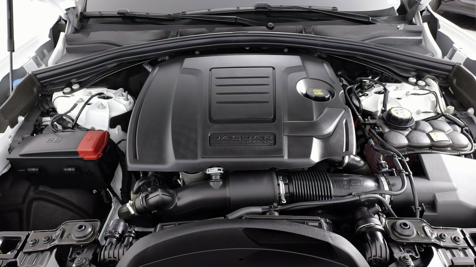 Used 2025 Jaguar F-PACE R-Dynamic S image 79