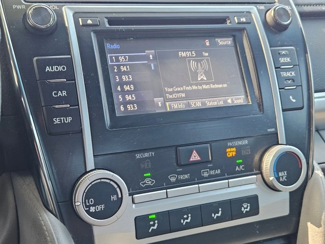 Used 2014 Toyota Camry LE image 8