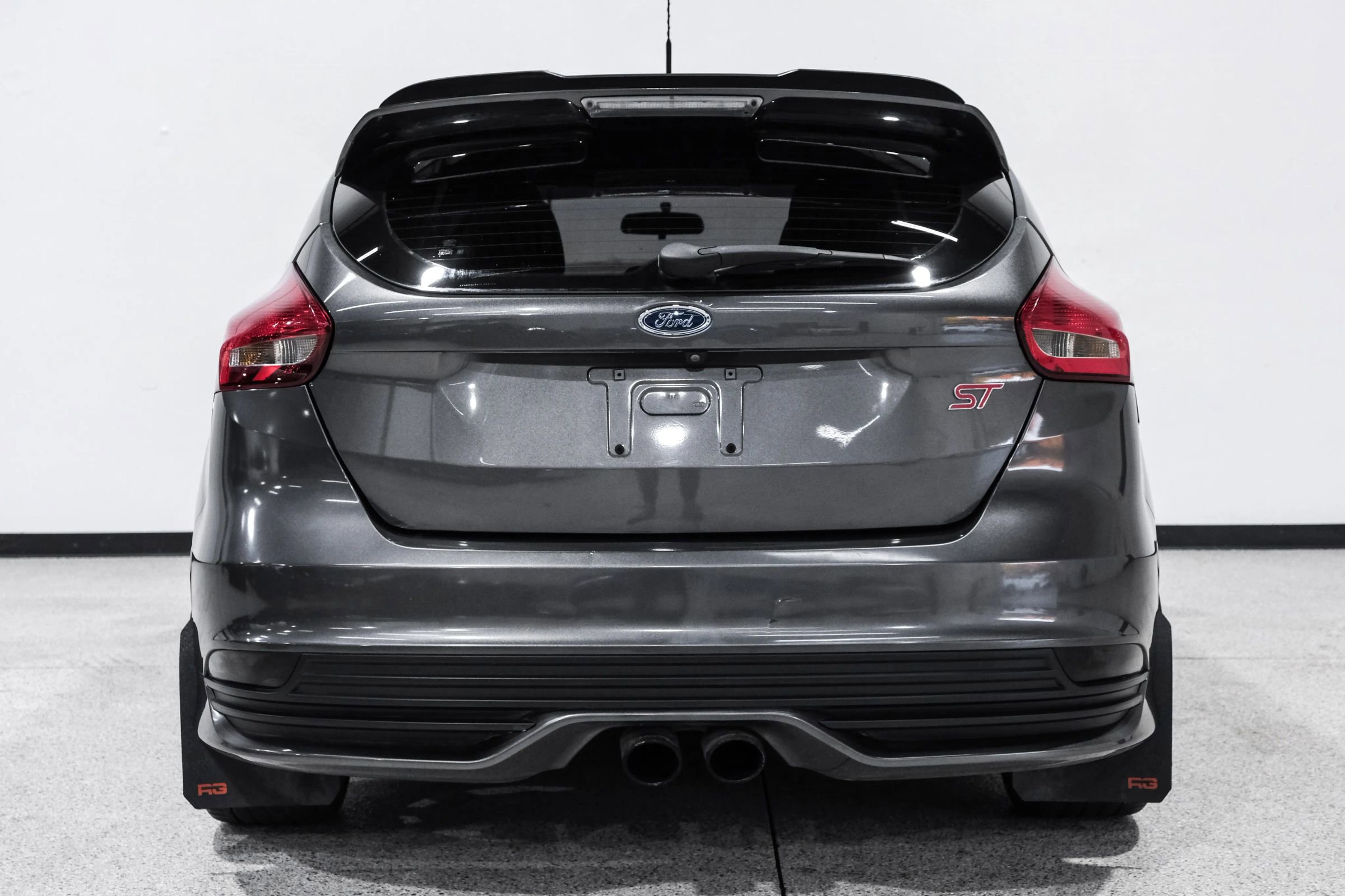 Used 2018 Ford Focus ST image 7