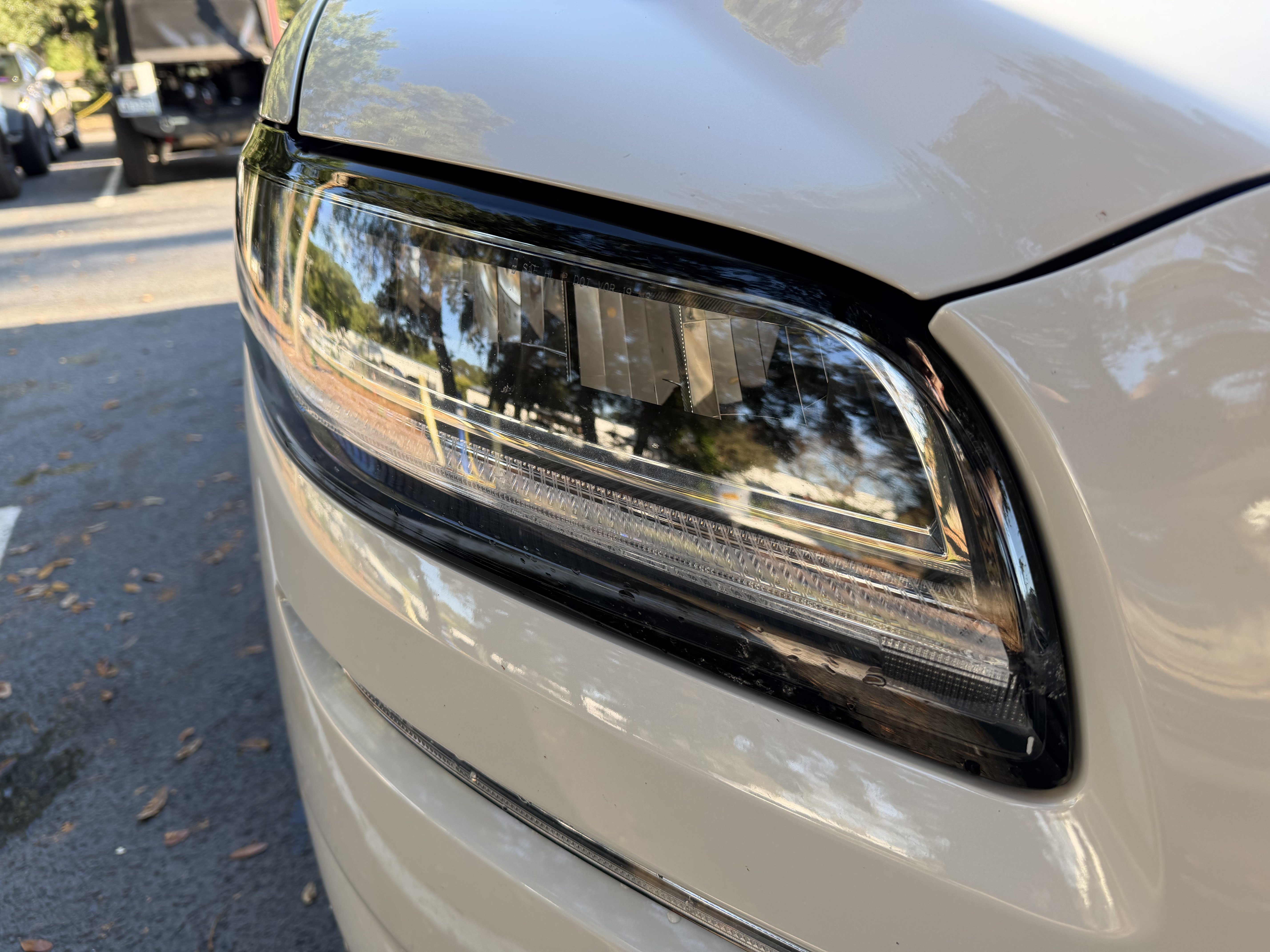 Used 2023 Lincoln Nautilus Reserve FWD image 12