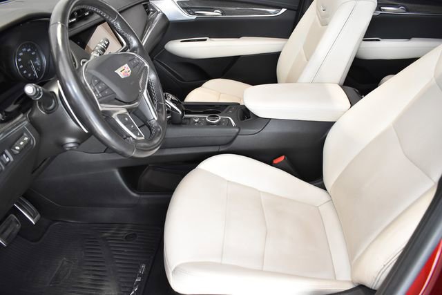 Used 2023 Cadillac XT5 Sportv w/ Technology Package image 19