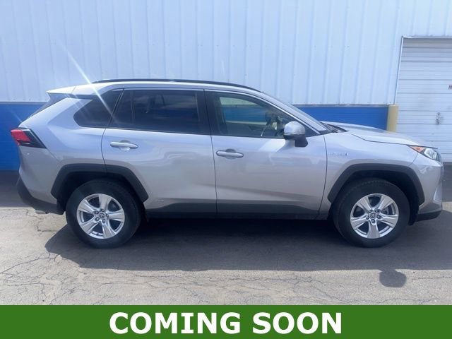 Used 2020 Toyota RAV4 XLE w/ Convenience Package AWD/4WD image 1