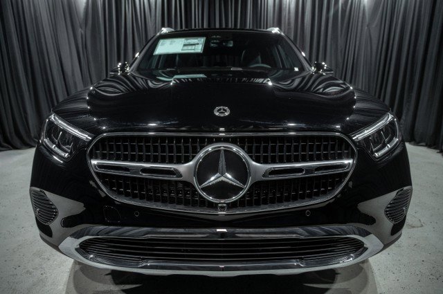 Certified 2026 Mercedes-Benz GLC 300 image 2