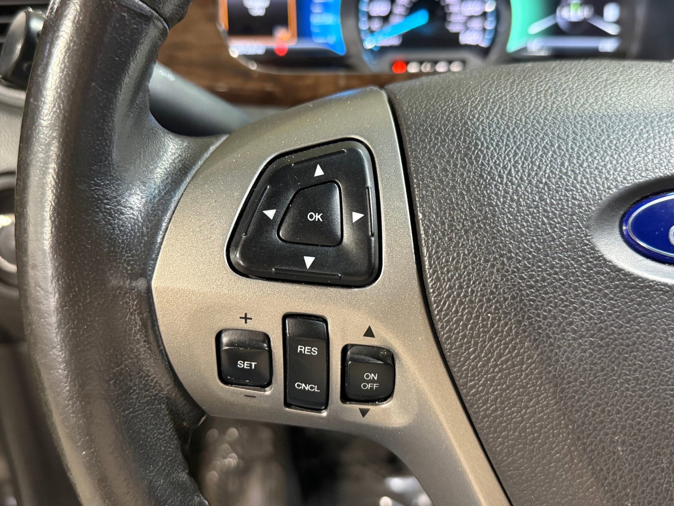 Used 2015 Ford Taurus Limited image 13