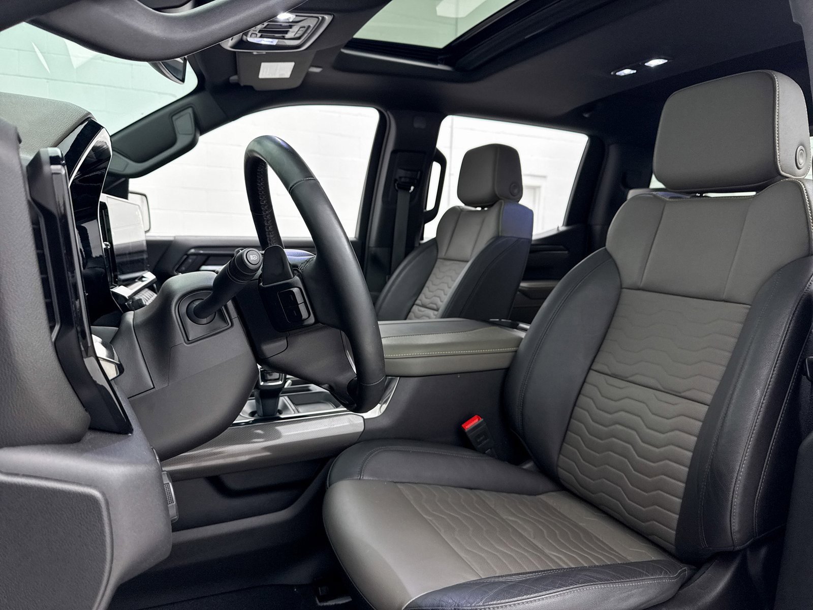 Used 2024 Chevrolet Silverado 1500 ZR2 w/ LPO, Dark Essentials Package image 19