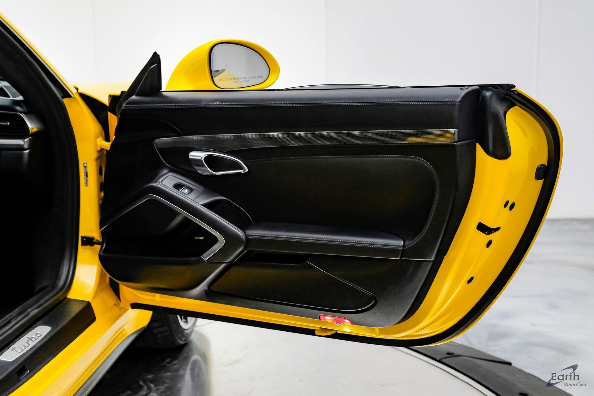 Used 2018 Porsche 911 Turbo S image 86