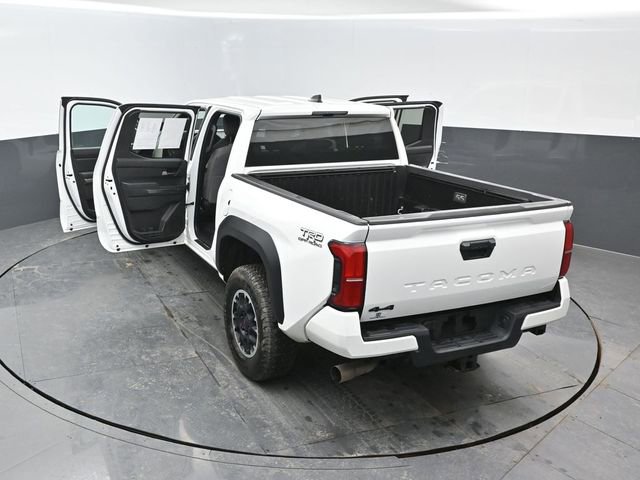 Used 2024 Toyota Tacoma TRD Off-Road image 25