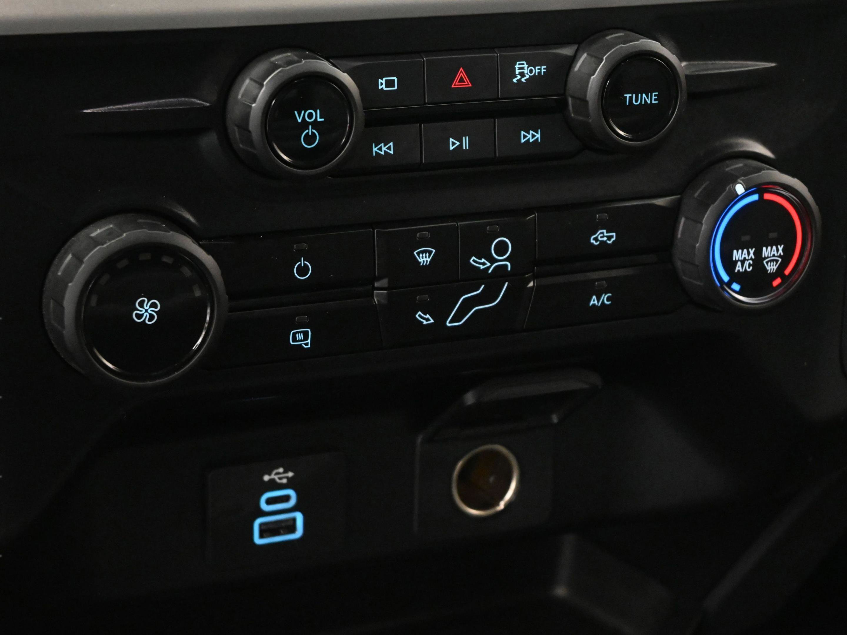 Used 2025 Ford F450 XLT w/ 360-Degree Camera Package image 24