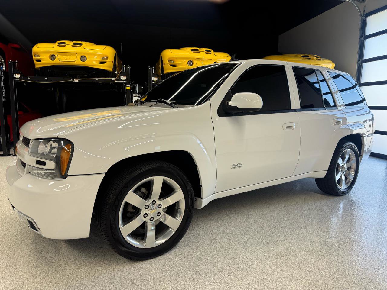 Used 2007 Chevrolet TrailBlazer SS RWD image 3