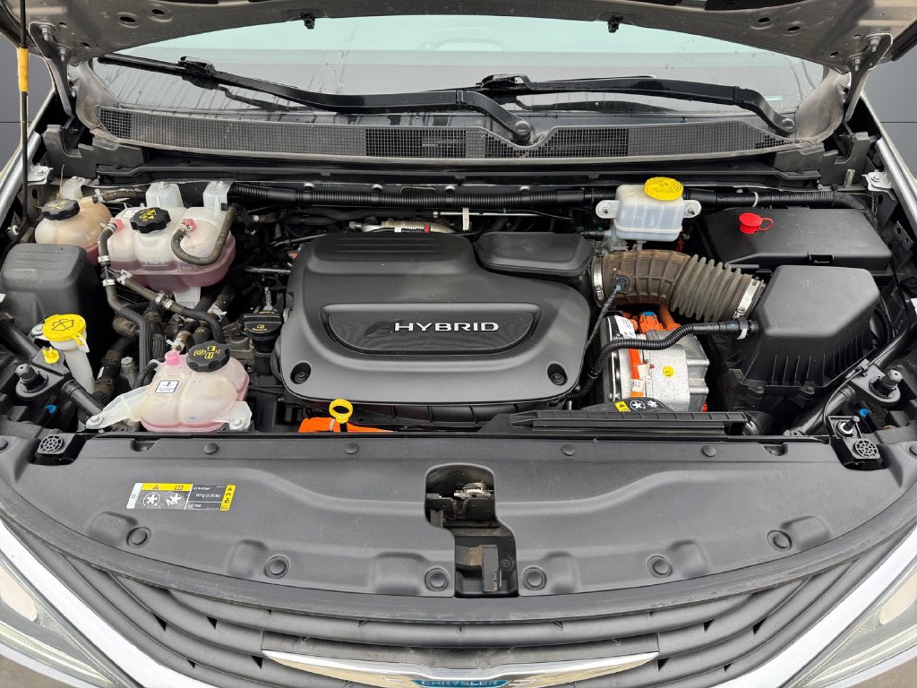 Used 2019 Chrysler Pacifica Touring Plus FWD image 20