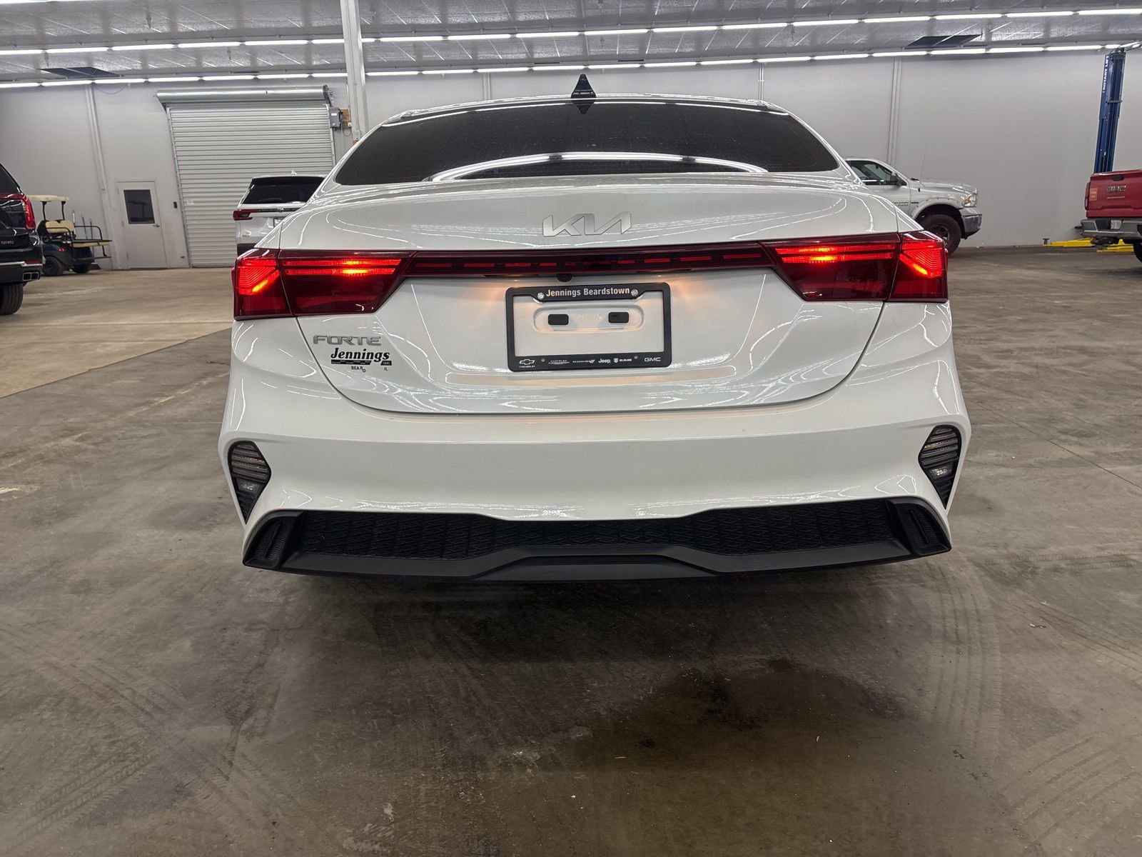 Used 2023 Kia Forte LXS w/ LXS Technology Package image 6