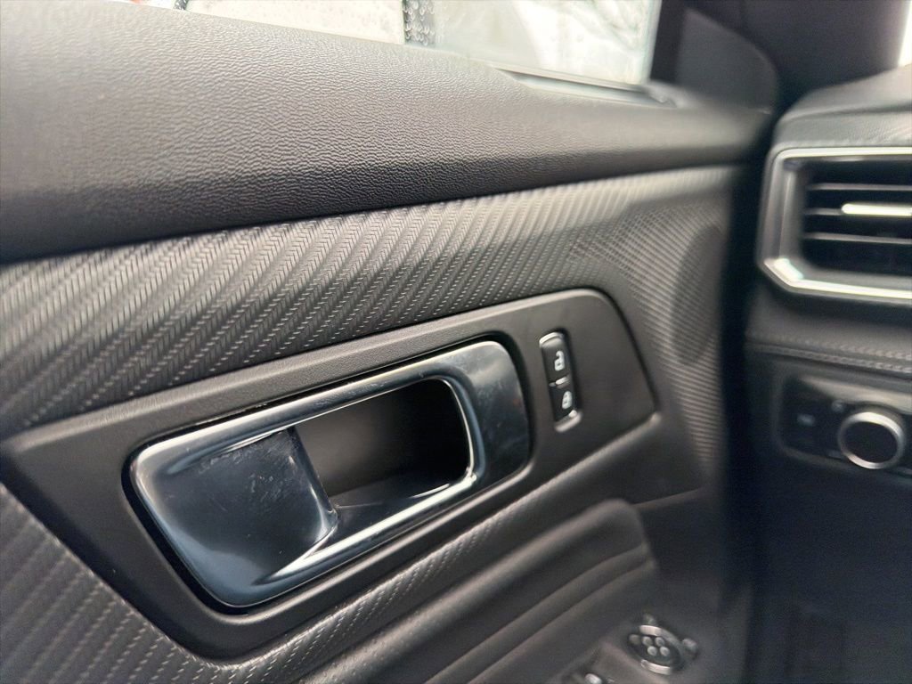 Used 2025 Ford Mustang GT Premium RWD image 31