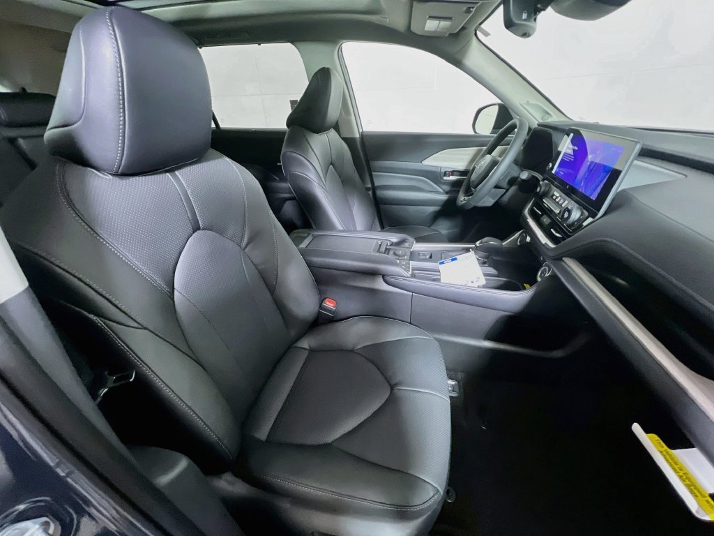 New 2026 Toyota Grand Highlander AWD Hybrid image 22