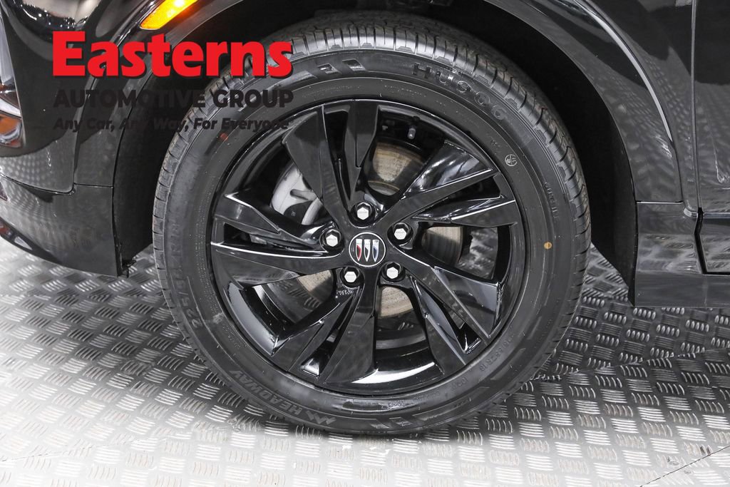 Used 2024 Buick Encore GX Sport Touring image 32