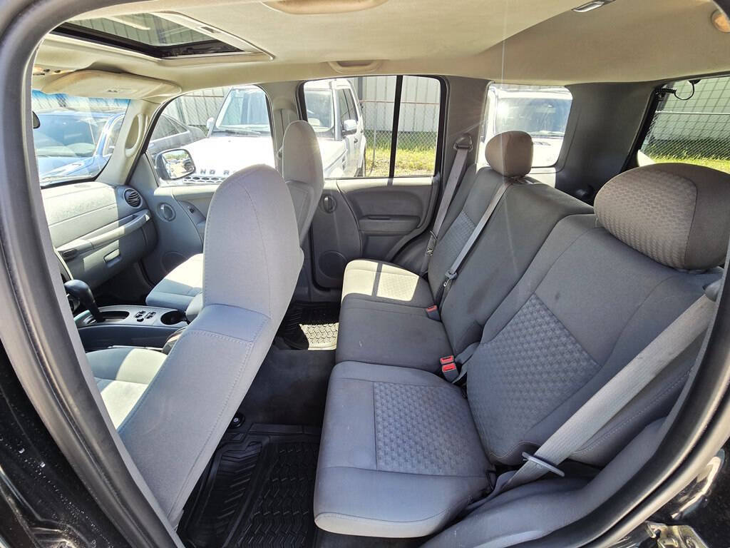 Used 2006 Jeep Liberty Sport AWD/4WD image 17