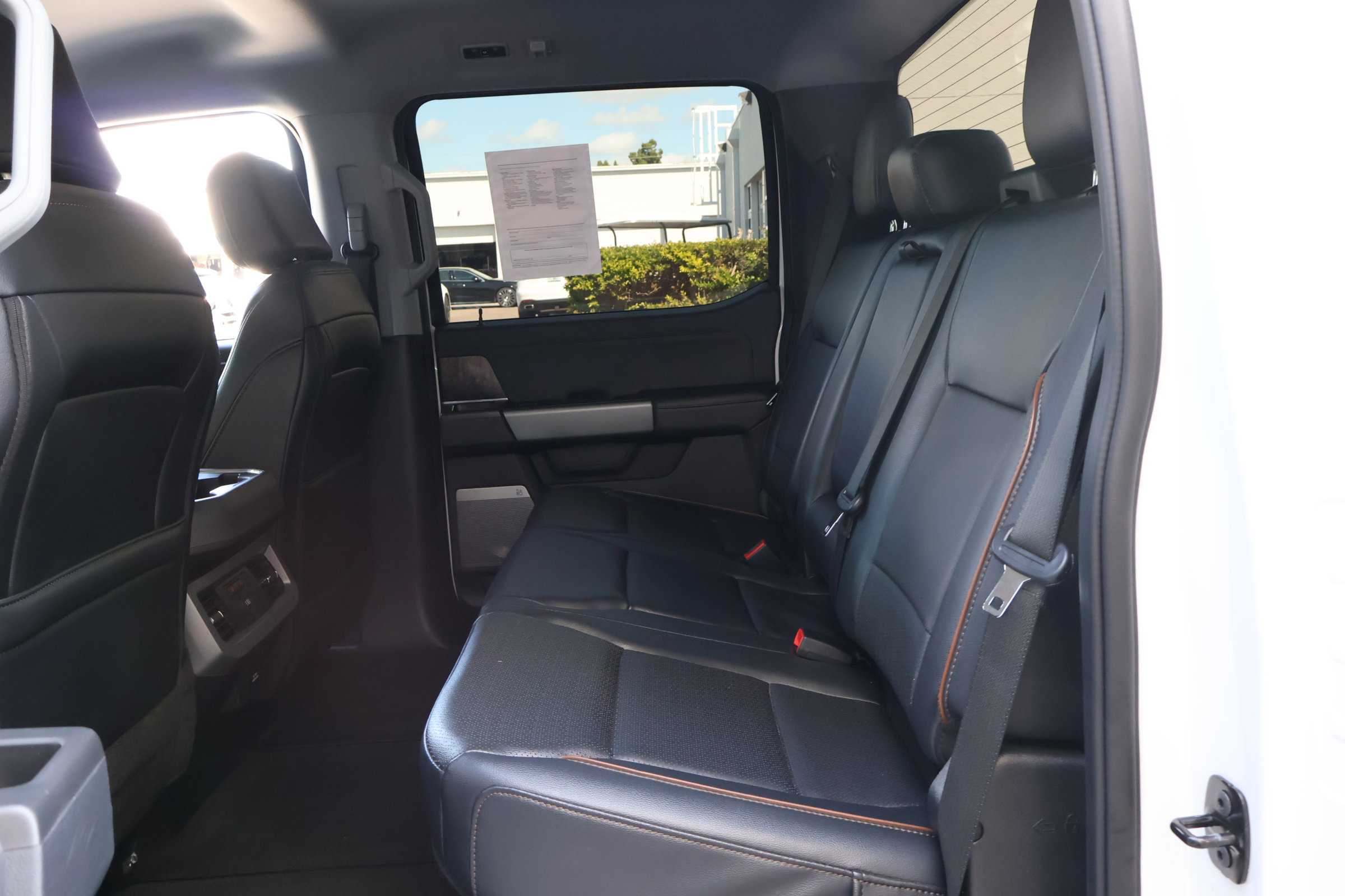 Used 2025 Ford F350 Lariat image 16