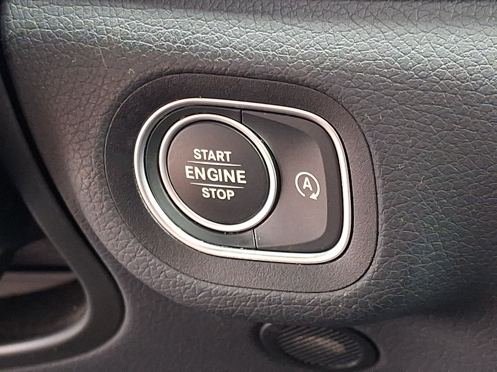 Used 2025 Mercedes-Benz GLE 350 4MATIC image 26