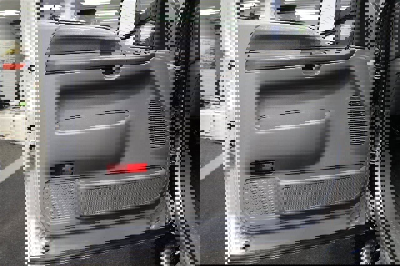 Used 2003 Ford F250 XLT image 71