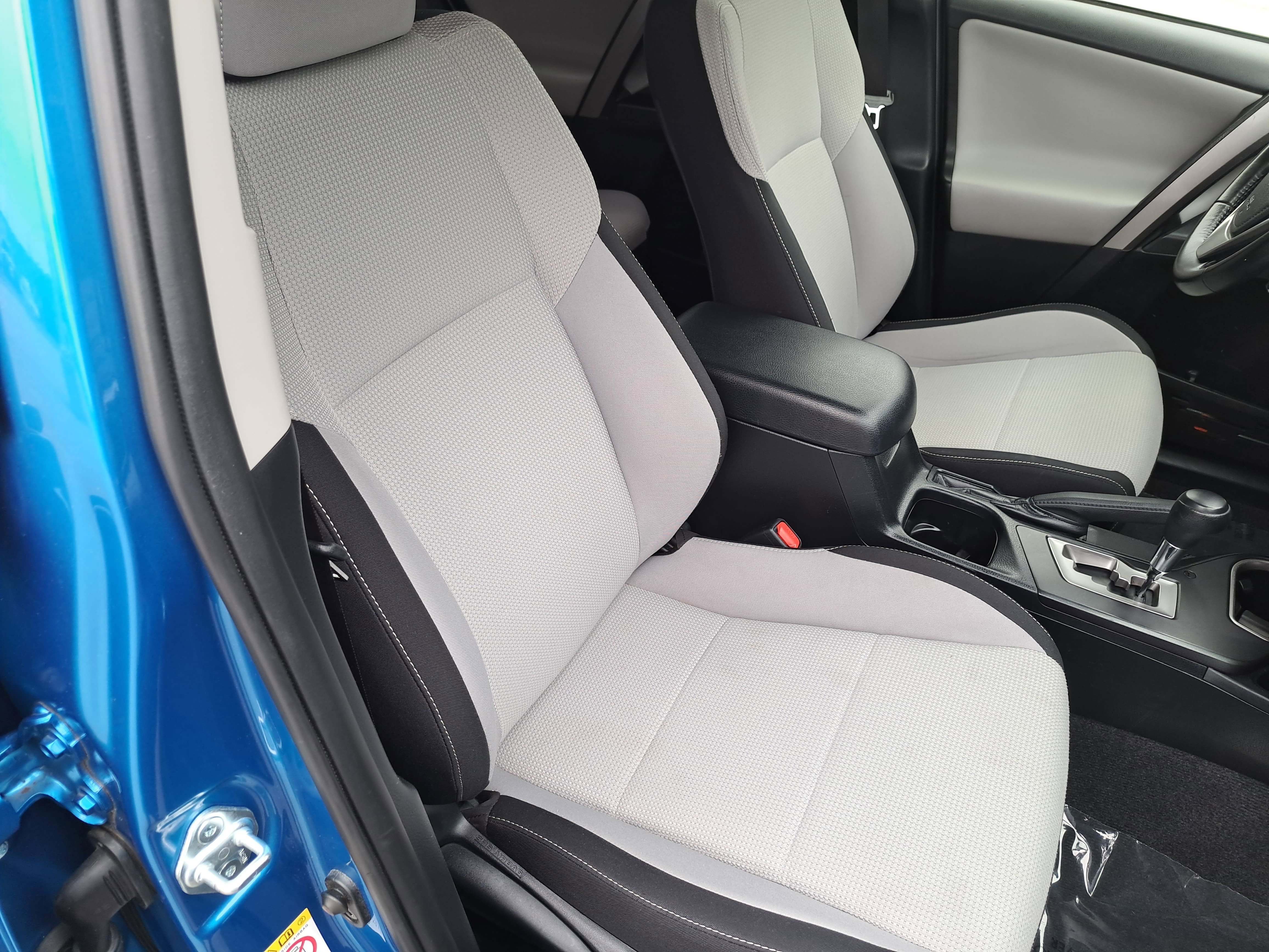 Used 2017 Toyota RAV4 XLE w/ Plus Special Value Package AWD/4WD image 10