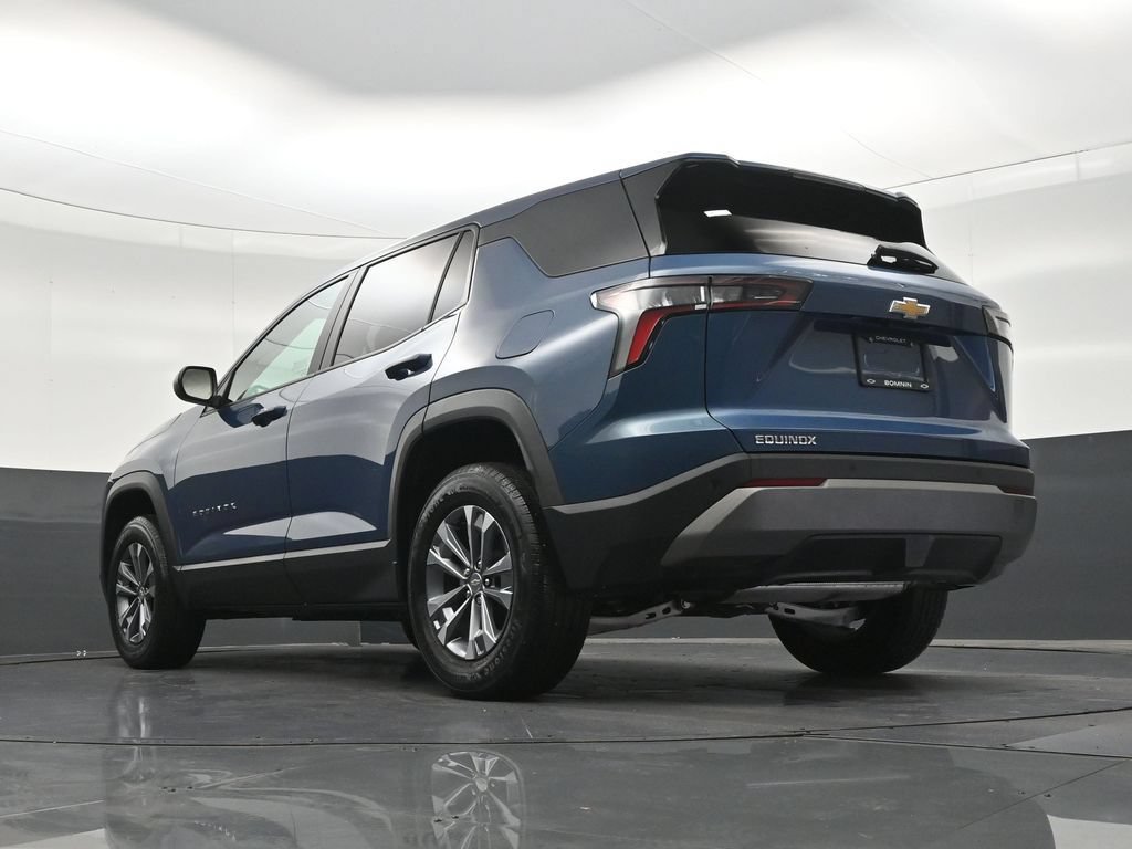 Used 2025 Chevrolet Equinox LT FWD image 25