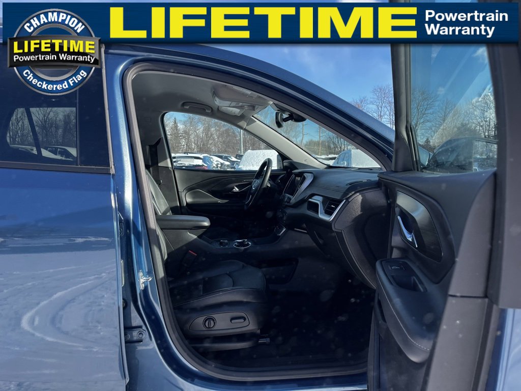 Used 2024 GMC Terrain SLT image 34