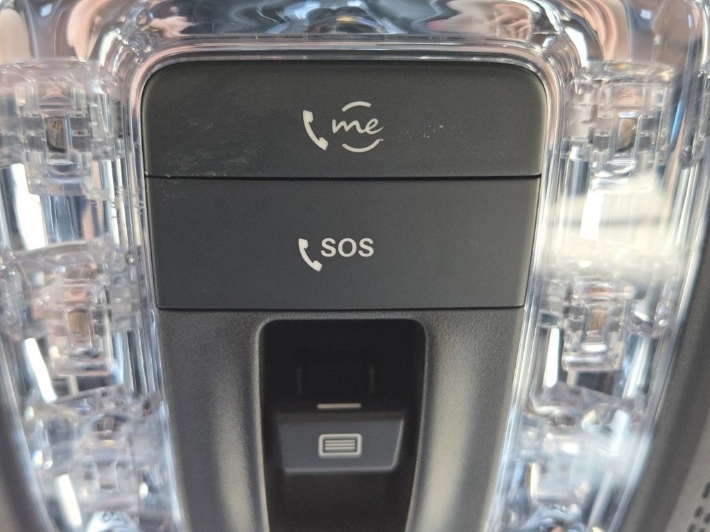 Used 2020 Mercedes-Benz GLE 350 4MATIC w/ Premium Package image 23