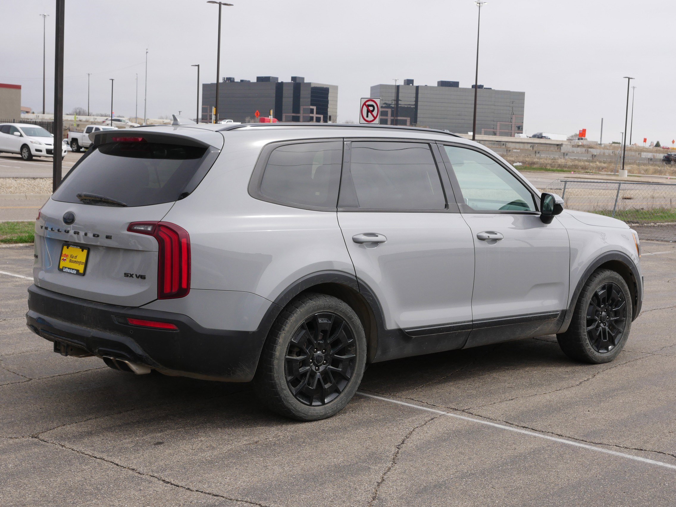 Used 2021 Kia Telluride SX w/ SX Prestige Package image 4
