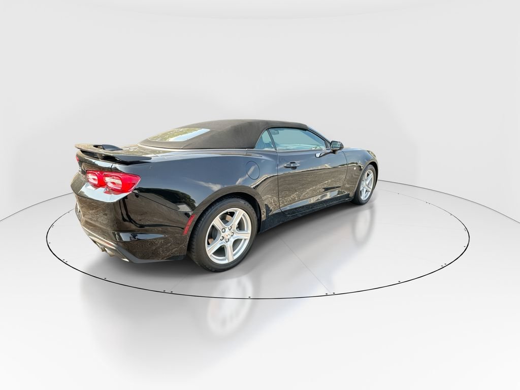 Used 2023 Chevrolet Camaro LT RWD image 8