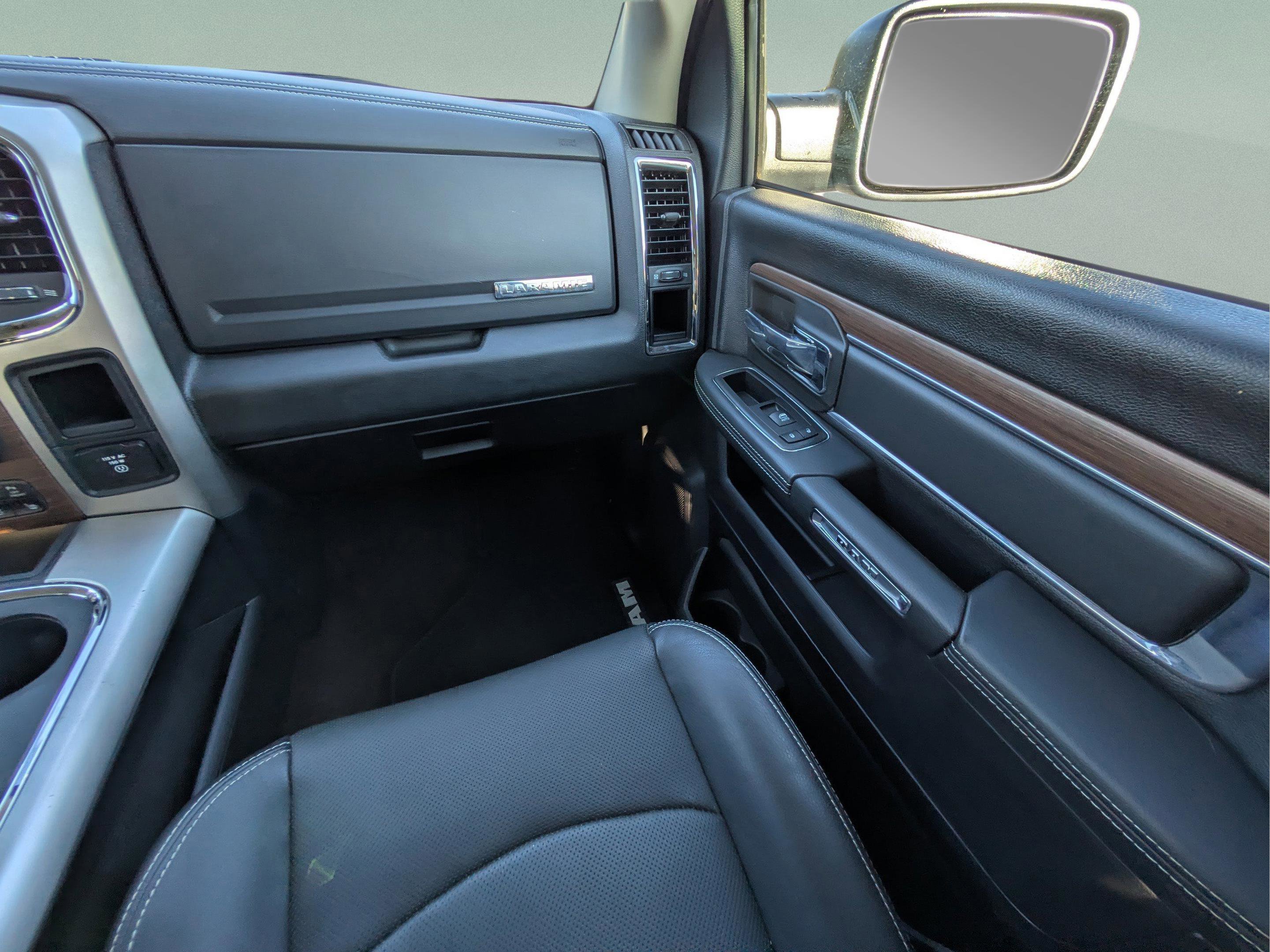 Used 2017 RAM 2500 Longhorn w/ Convenience Group image 17