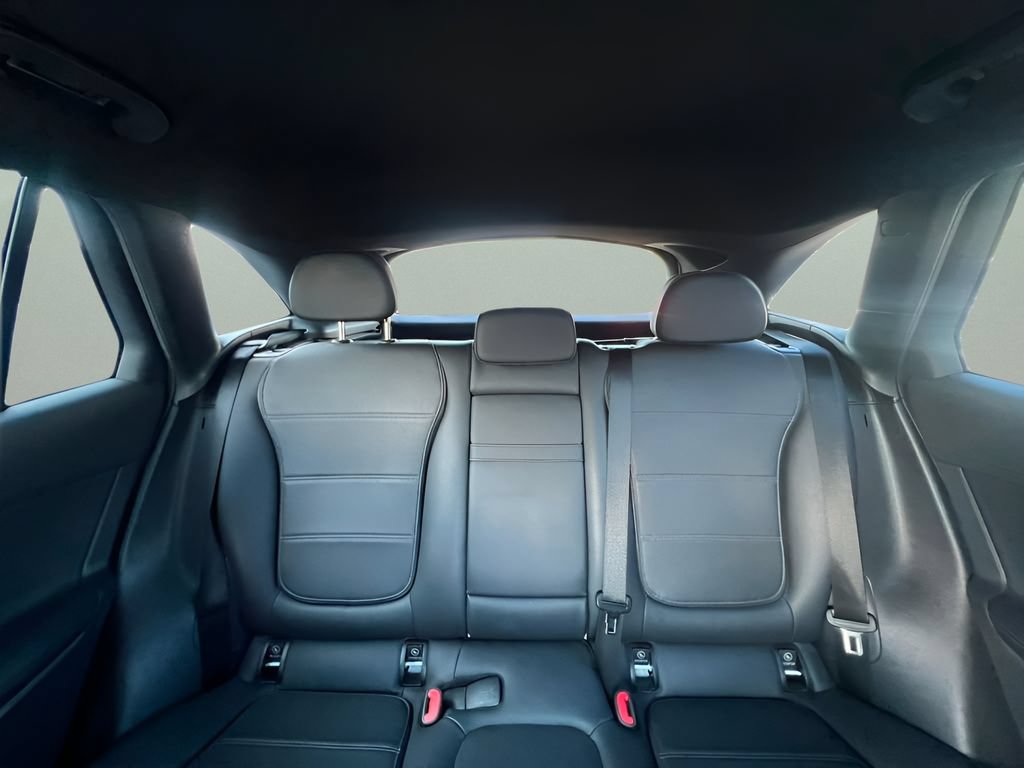 Used 2024 Mercedes-Benz GLC 300 4MATIC image 16