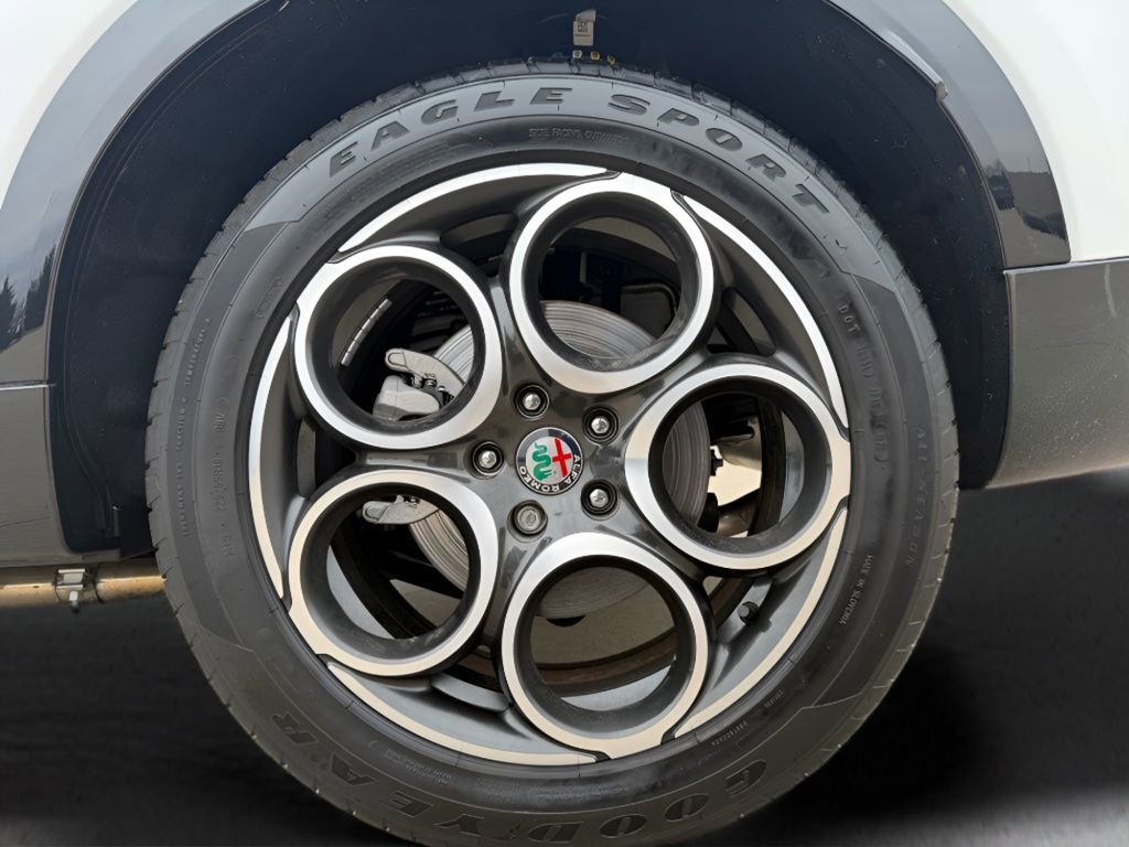 Used 2024 Alfa Romeo Tonale Ti image 27