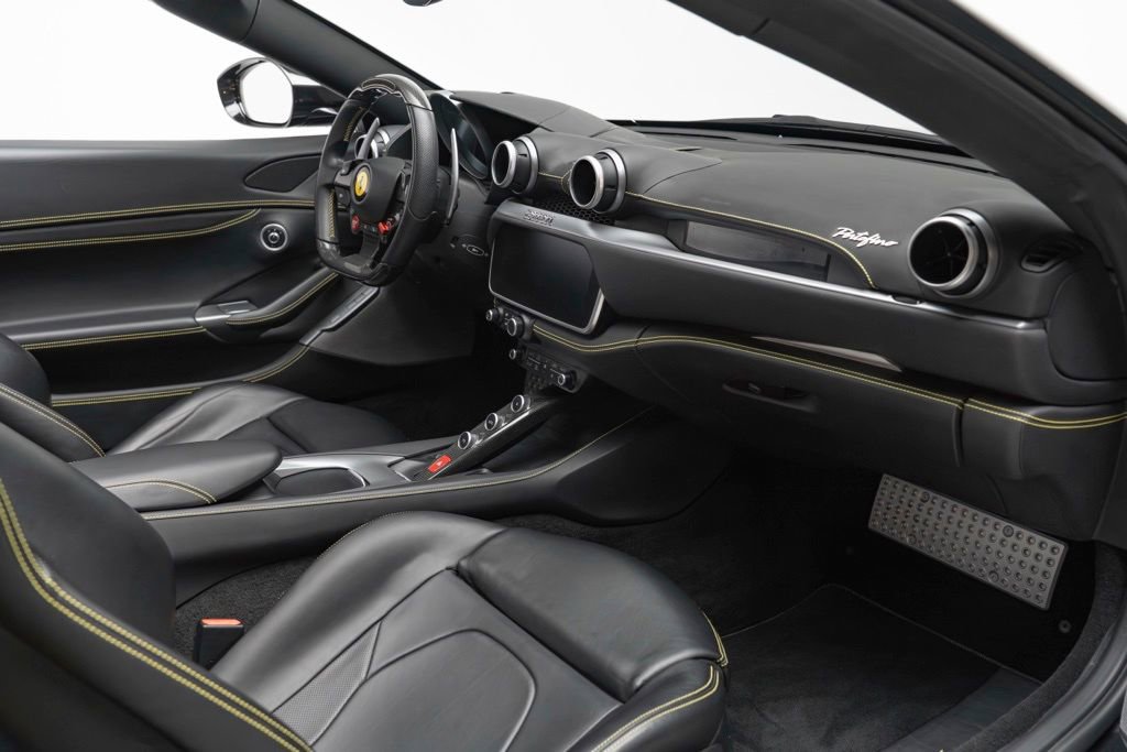Used 2019 Ferrari Portofino image 43