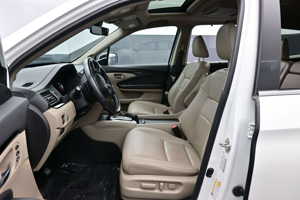 Used 2021 Honda Pilot Touring image 22