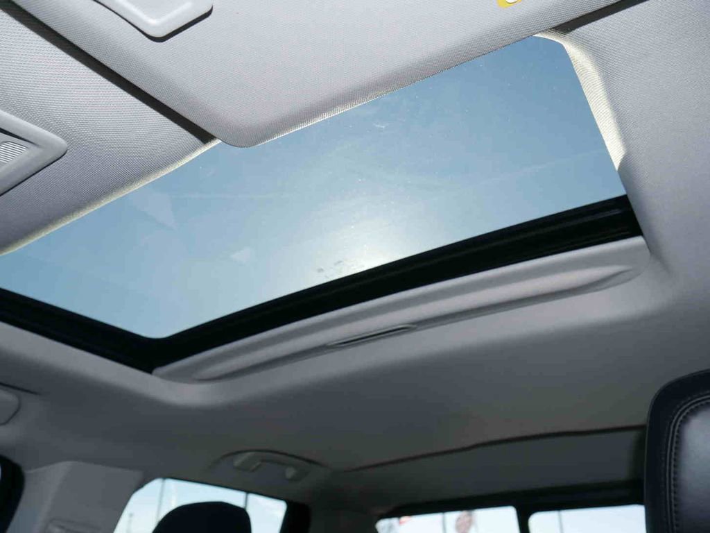 Used 2024 Ford Maverick Lariat w/ Black Appearance Package image 35