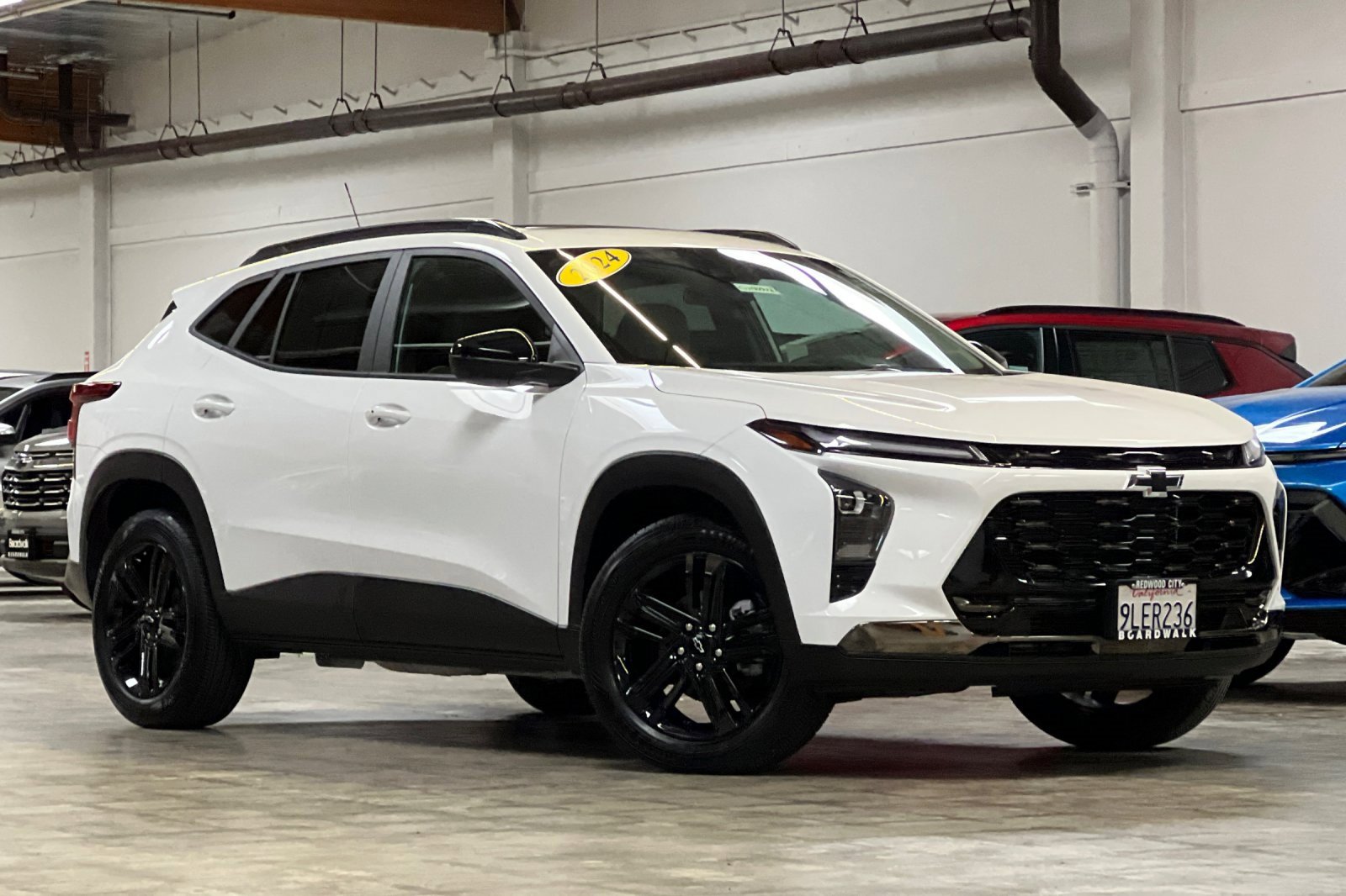 Used 2024 Chevrolet Trax ACTIV w/ Sunroof Package image 2