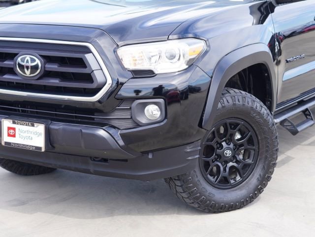 Used 2023 Toyota Tacoma SR5 w/ SX Package image 5