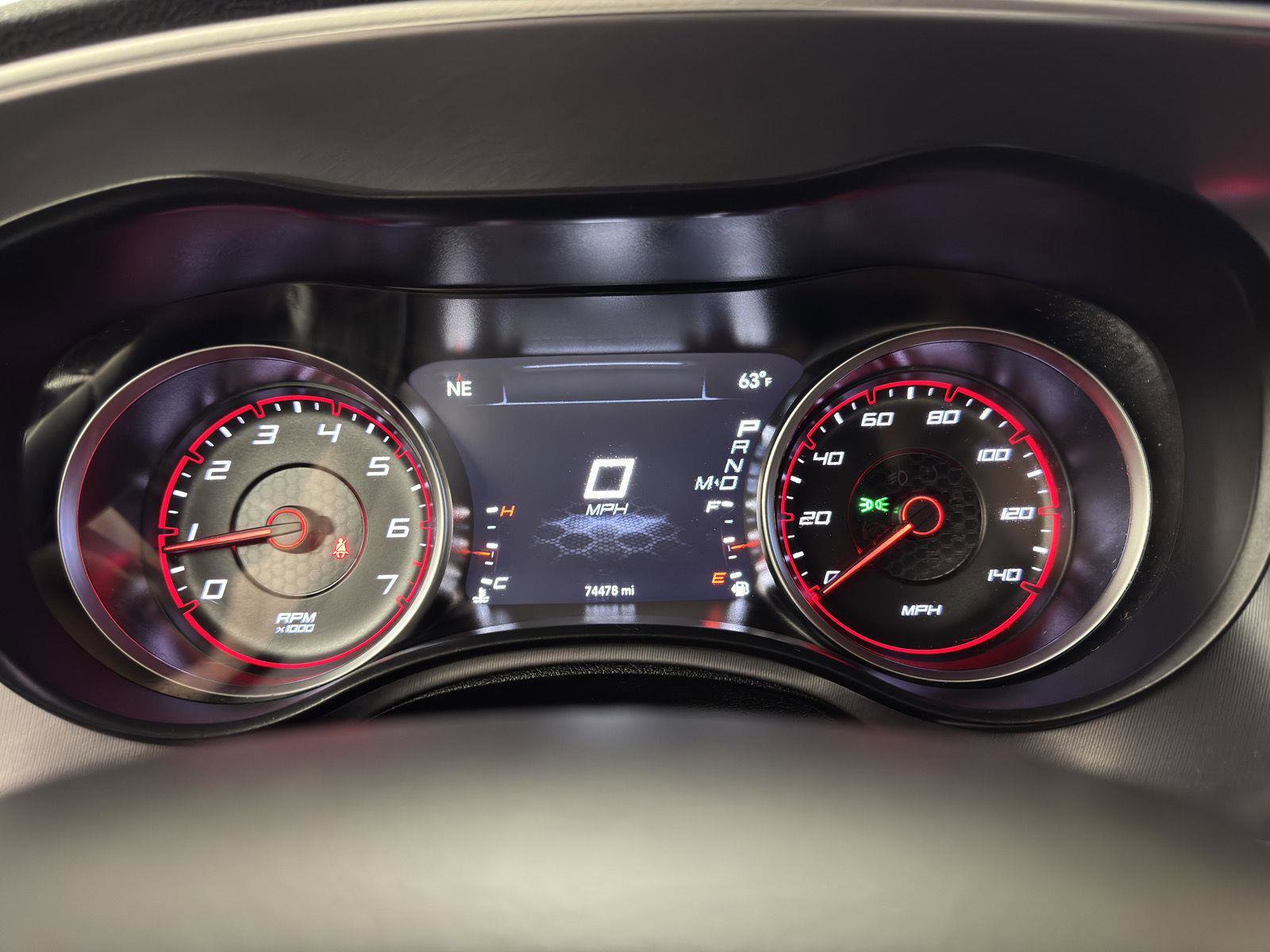 Used 2019 Dodge Charger SXT image 18