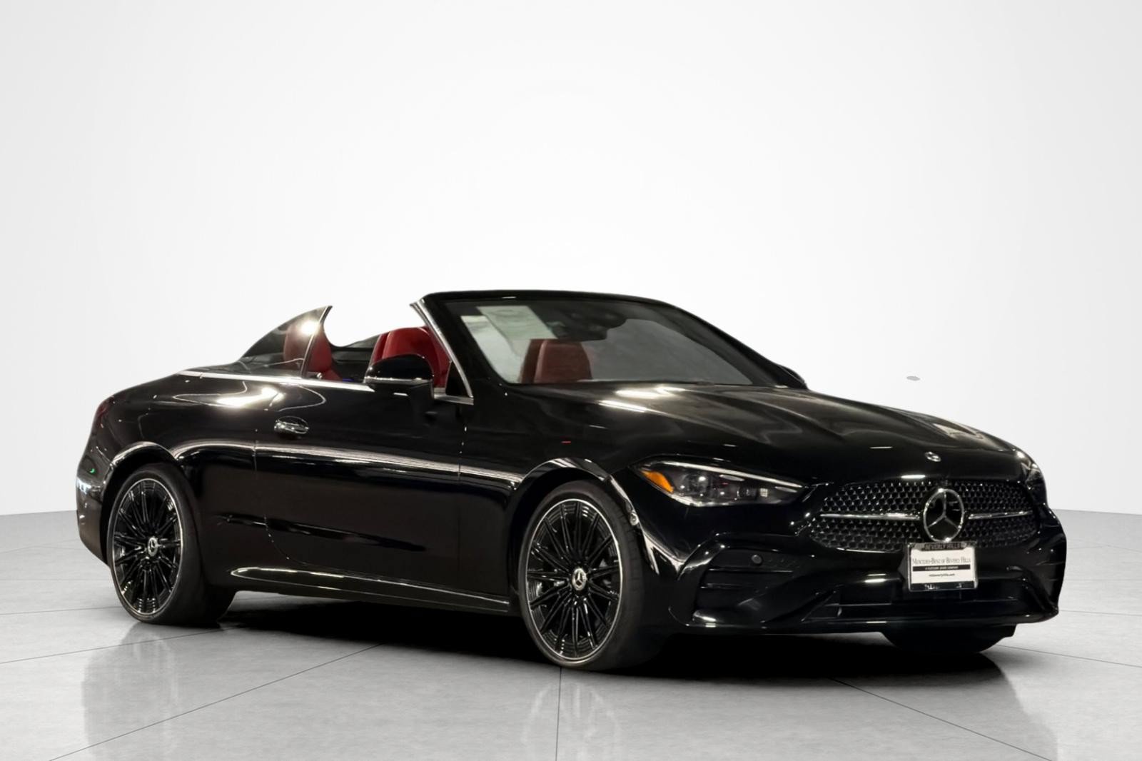 Used 2026 Mercedes-Benz CLE 300 4MATIC Cabriolet image 7