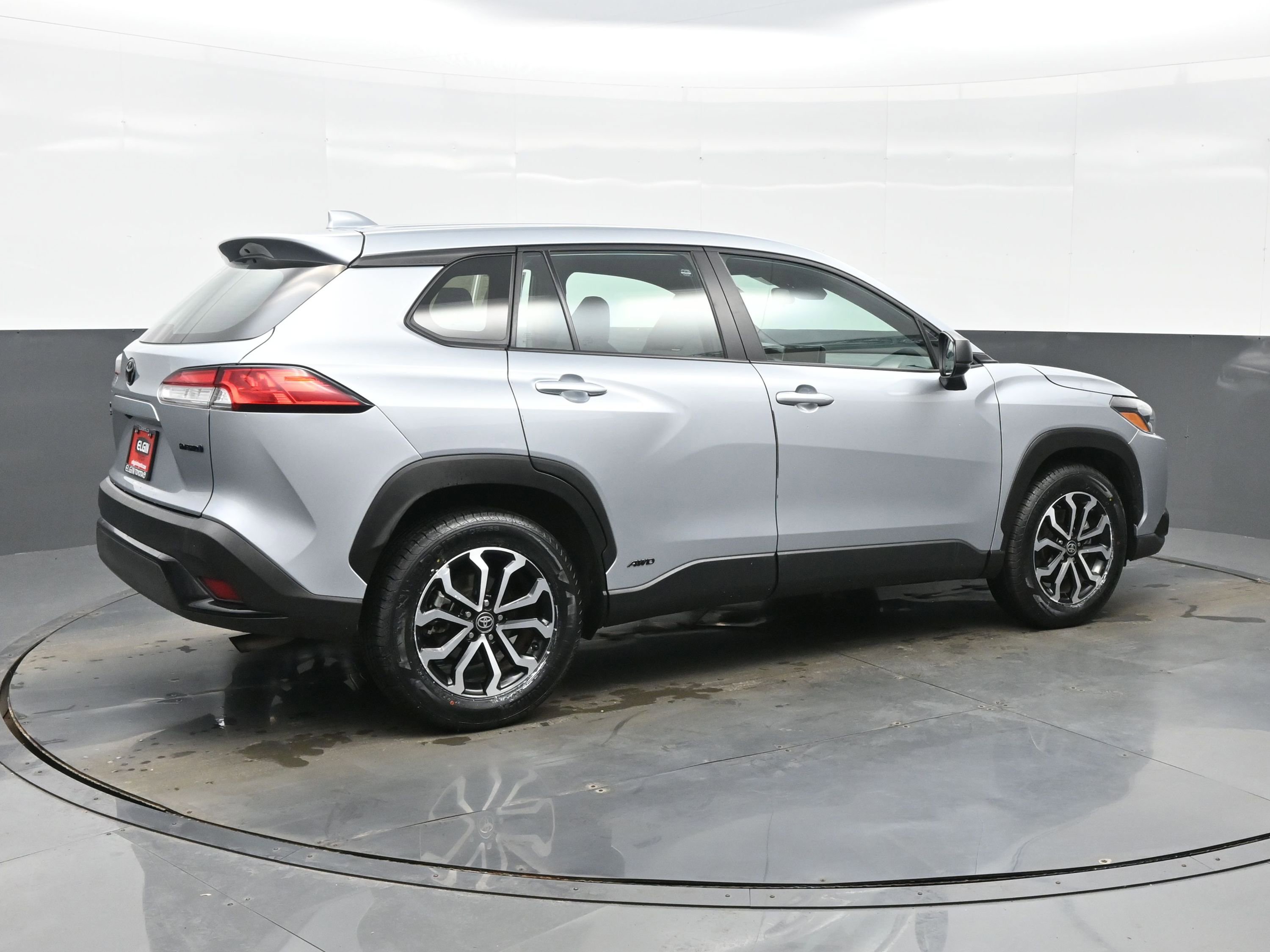 Used 2024 Toyota Corolla Cross S AWD/4WD image 6