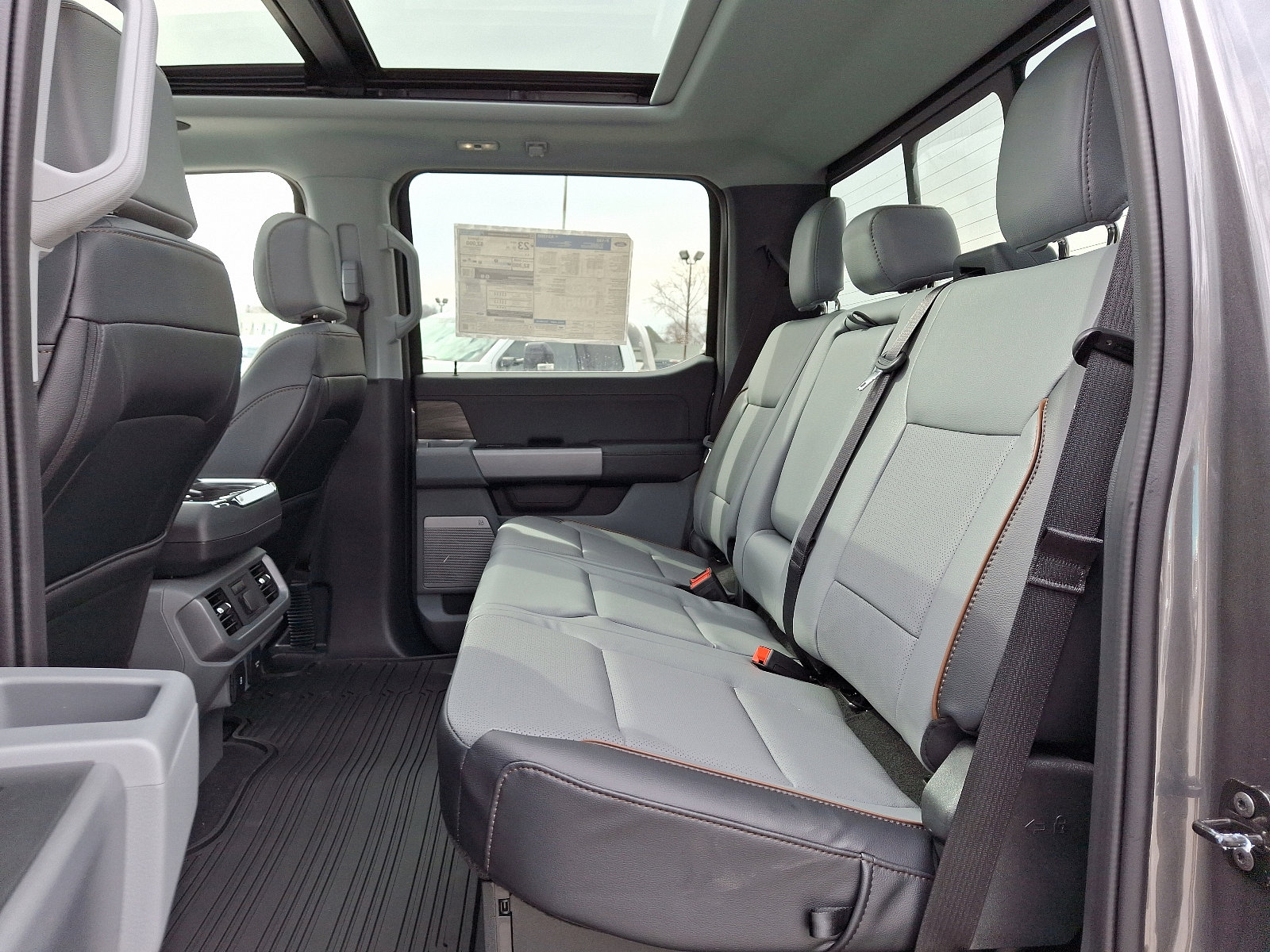 New 2025 Ford F150 Lariat w/ Equipment Group 502A High image 8