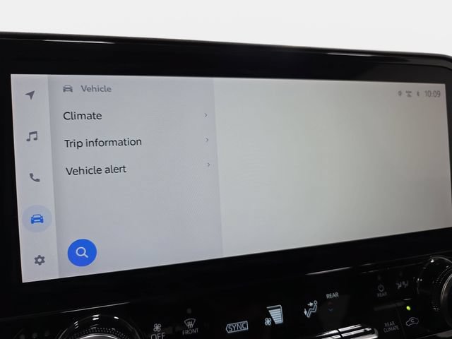 Certified 2024 Toyota Highlander Limited AWD/4WD image 19