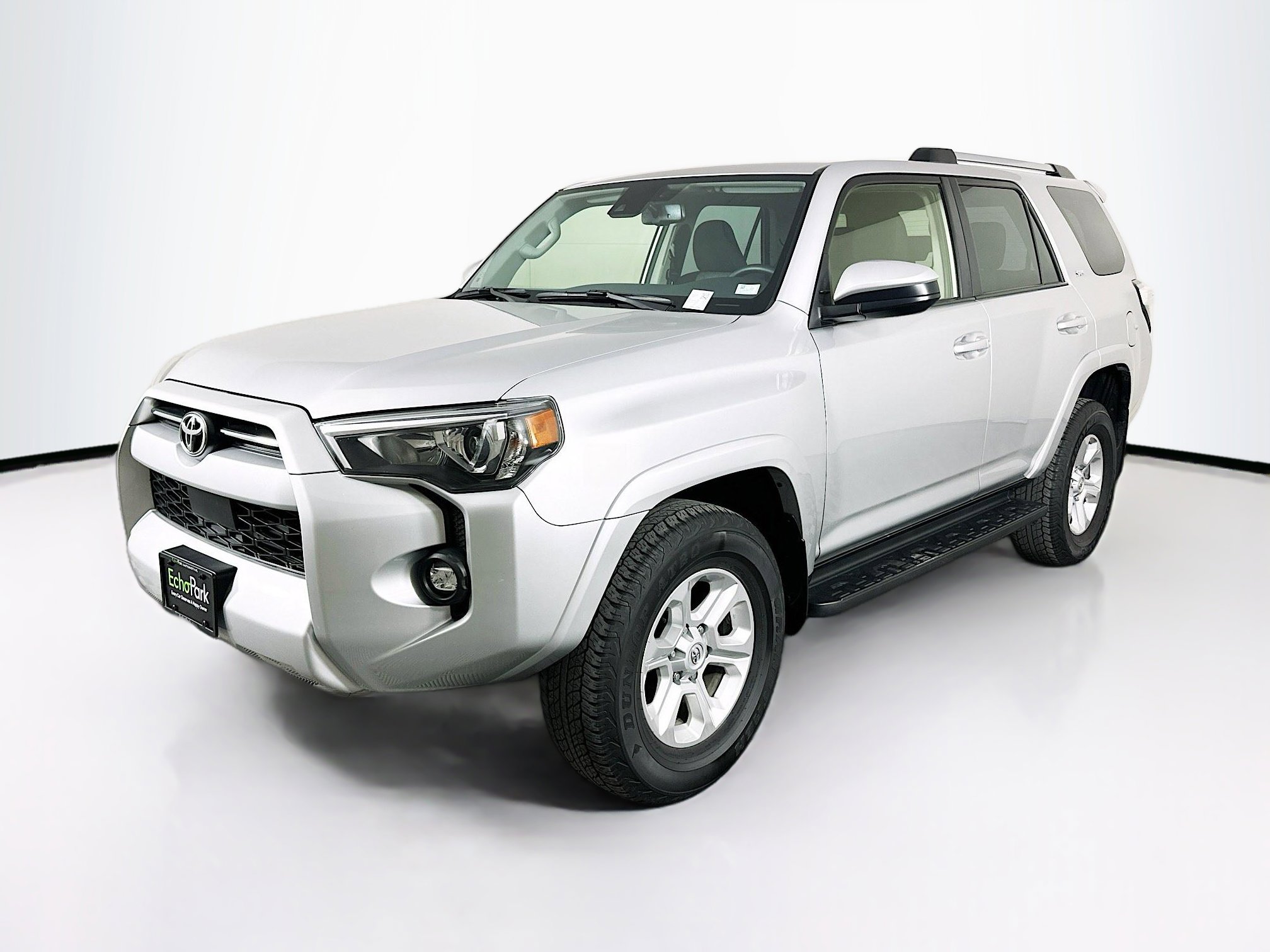 Used 2024 Toyota 4Runner SR5 AWD/4WD image 3