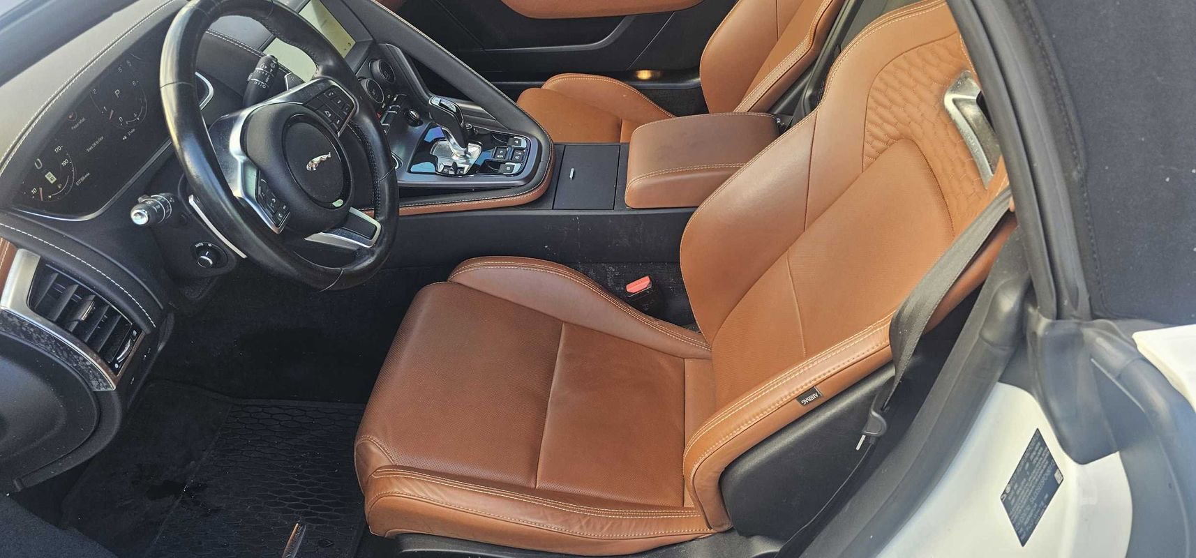 Used 2023 Jaguar F-TYPE Convertible image 10