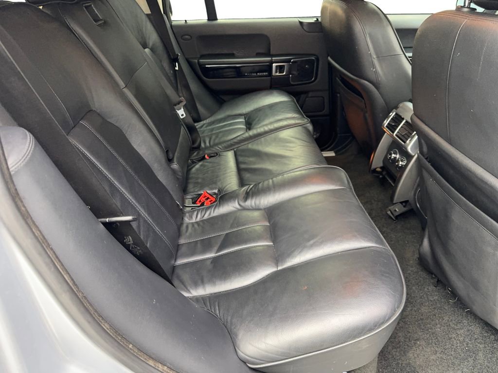 Used 2012 Land Rover Range Rover HSE image 33