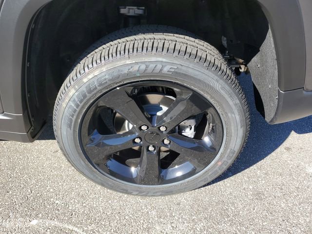 New 2025 Jeep Grand Cherokee Altitude image 5