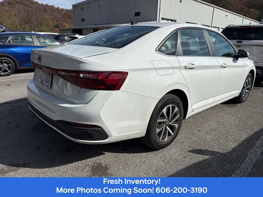 Used 2025 Volkswagen Jetta S image 5